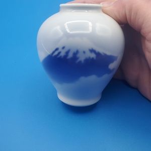 Mini Fukagawa Seiji vase